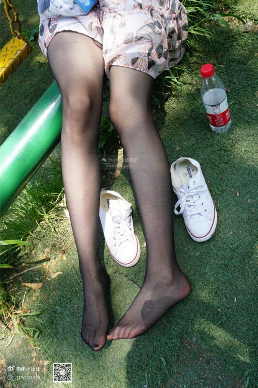 妖精视觉@NO.080 雯雯 悬浮空中的黑丝 [66P/62.2MB]-无料摄影圈