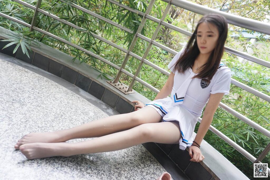 妖精视觉 NO.115 苏苏 超薄“玲珑连裤”肉丝袜 [69P/64.5MB]插图2