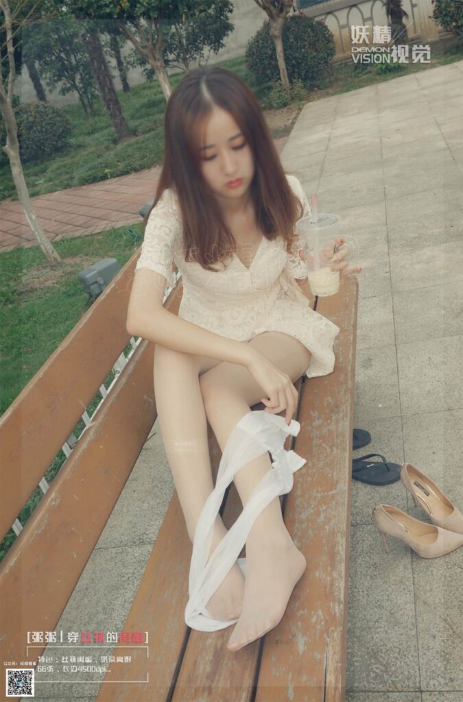 妖精视觉 NO.161 粥粥 爱穿丝袜的闺蜜 [68P/73MB]-无料摄影圈