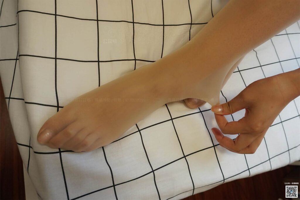 妖精视觉 NO.176 冬冬 _ 抹胸公主裙 [63P/44MB]插图3