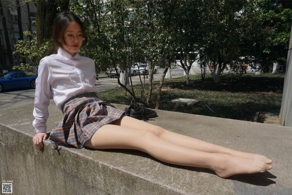 妖精视觉 NO.206 软软 阳光下的软妹纸 [65P/90MB]插图1