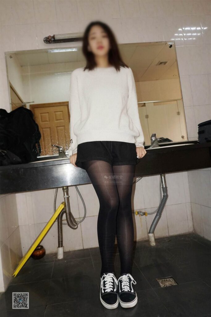 妖精视觉 NO.208 苏苏 初识之恋半生缘 [68P/37MB]插图1