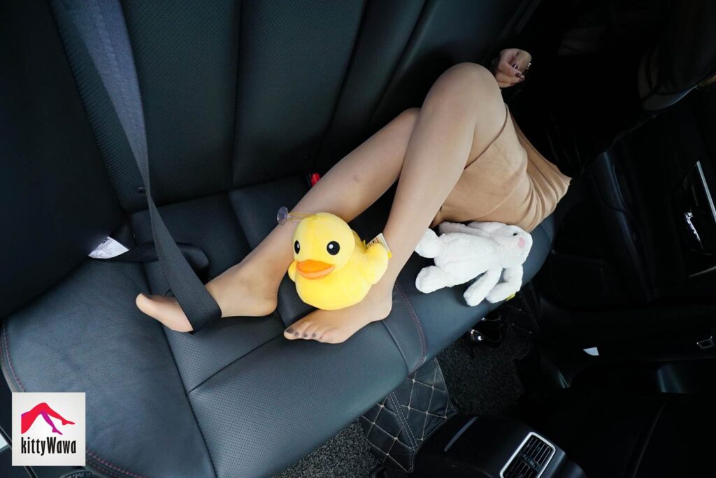 [kittyWawa袜小喵] KT019《娃娃与车车》[99P/101MB]插图3