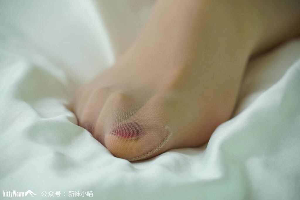 [kittyWawa袜小喵] KT108《粉嫩睡裙》[59P/31MB]插图1