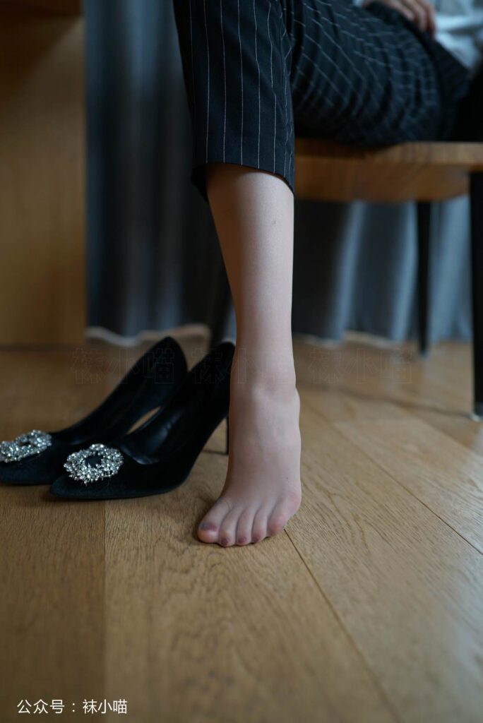 [kittyWawa袜小喵] KT120《竖条纹》[59P/38MB]插图2