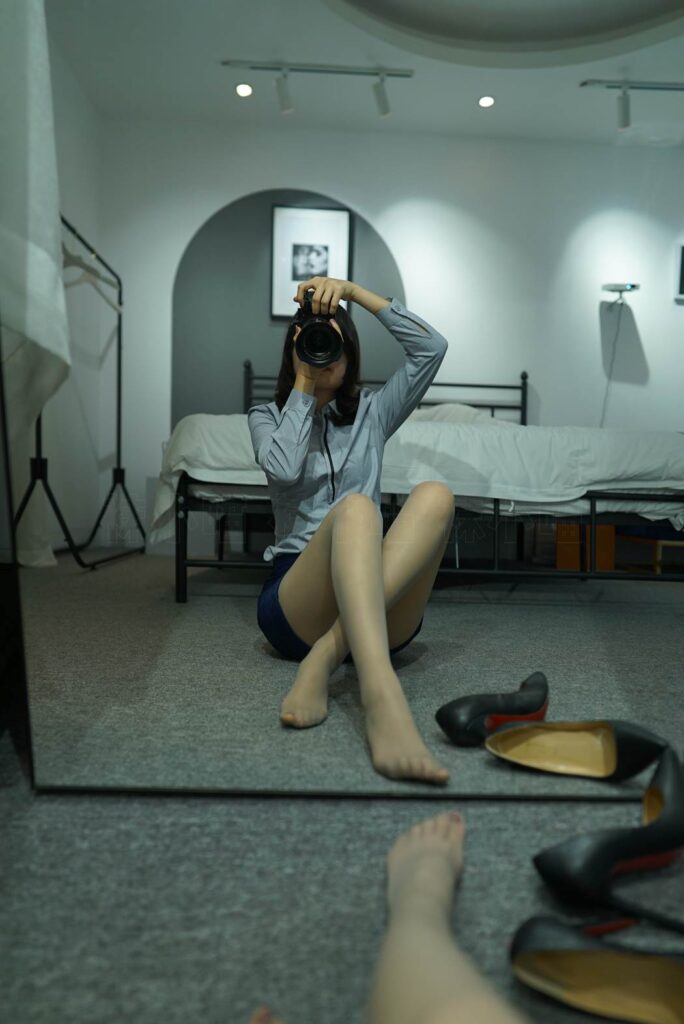 [kittyWawa袜小喵] KT145《镜中我》[60P/49MB]插图2