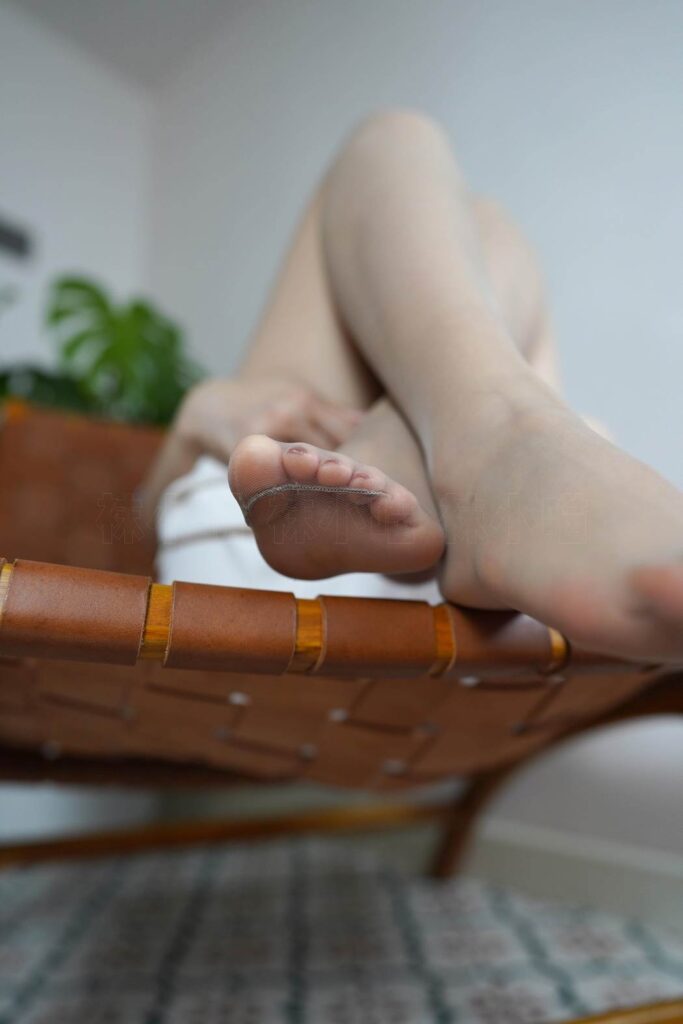 [kittyWawa袜小喵]KT276 清新白高跟 [65P/102MB]插图3