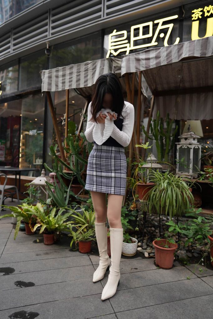 [补发][kittyWawa袜小喵]KT280 户外休闲吧 [84+1P/145MB]插图3