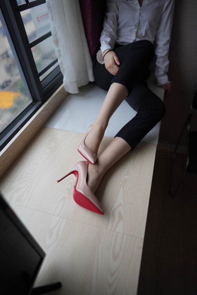 [kittyWawa袜小喵]KT284 窗台 [88+1P/96MB]插图2