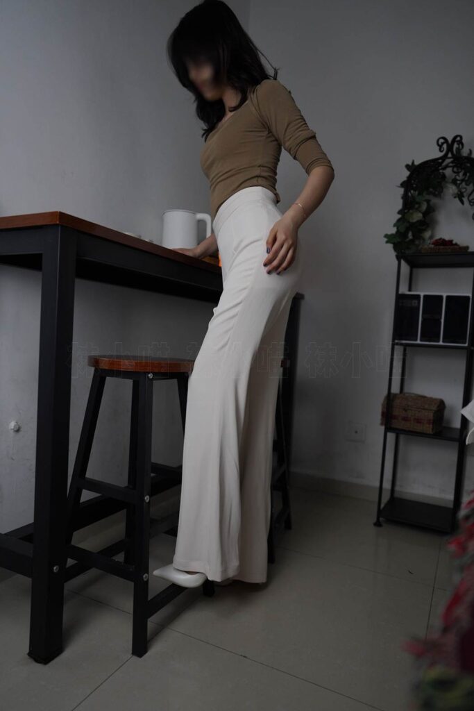 [kittyWawa袜小喵]KT293 飘逸 [100P/121MB]插图2