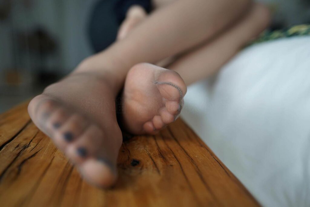 [kittyWawa袜小喵]KT297 半夜三更·袜小喵穿搭 [63P/175MB]插图3