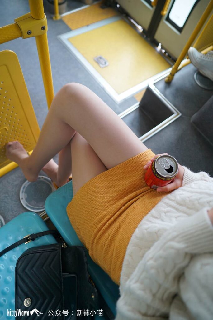 [kittyWawa袜小喵故事集]KTS006 公交车追随者[82P/526MB]插图2