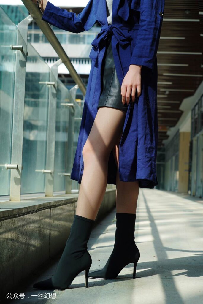 [高丝女子图鉴]袜小喵×一丝幻想 NZ020 茜茜[59P/71.3MB]插图2