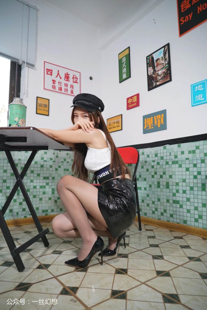 [高丝女子图鉴]袜小喵×一丝幻想 NZ021 小白[59P/57MB]插图2