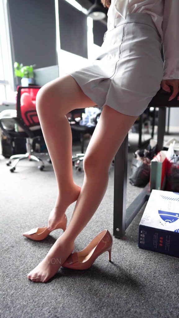 [kittyWawa袜小喵]视频 NZ183[1V/447MB]插图3