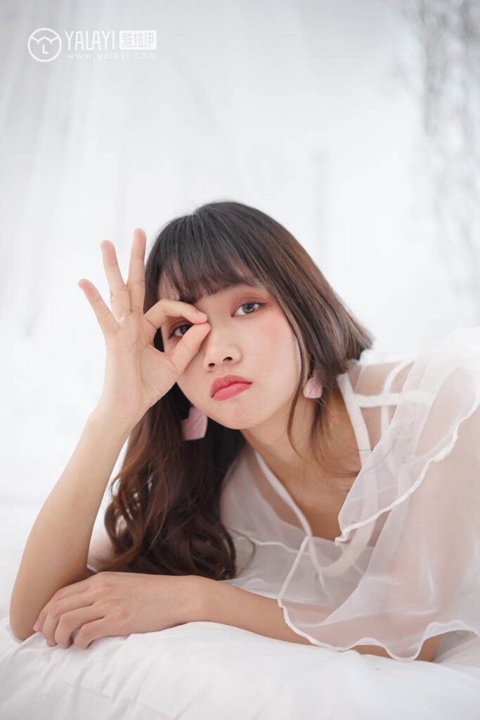 [YALAYI雅拉伊] 2018.05.25 No.001 恋上你的床 公主小兔子 [45P/279MB]插图1