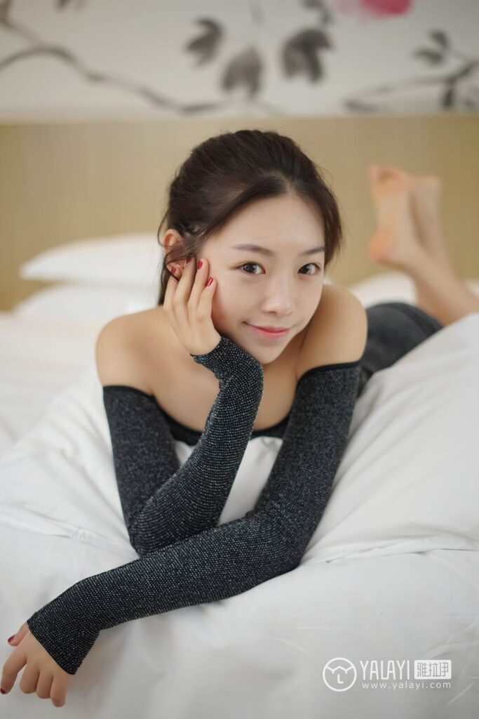 [YALAYI雅拉伊] 2018.12.25 No.019 滚床单的诱惑 严冰冰 [44P/313MB]插图3