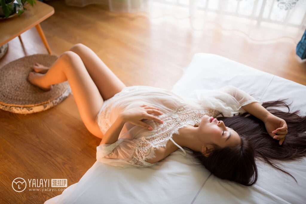 [YALAYI雅拉伊] 2018.09.30 No.083 我就是沉默寡言 莹莹 [41P/222MB]插图3