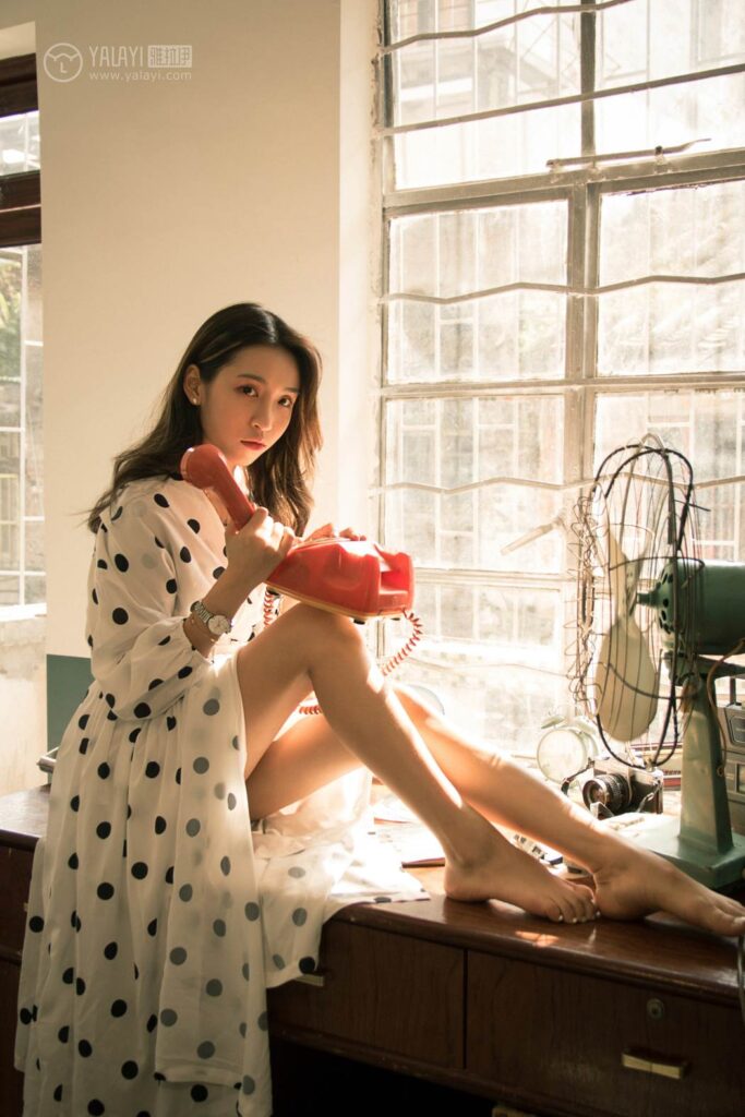 [YALAYI雅拉伊] 2018.11.02 No.114 双面伊人 琳琳琛琛 [41P/451MB]插图2