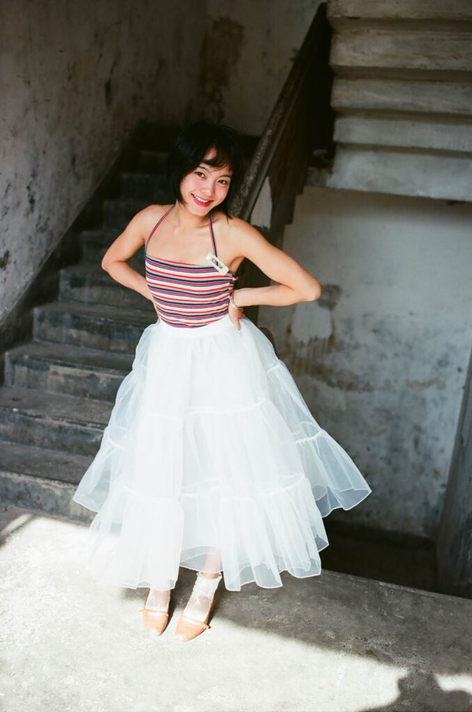 [YALAYI雅拉伊] 2018.11.27 No.131 游街 米粒米粒 [64P/196MB]插图3