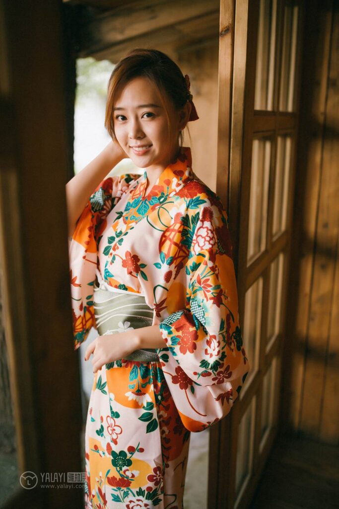 [YALAYI雅拉伊] 2018.12.10 No.140 日清和室 张雨青 [41P/368MB]插图2