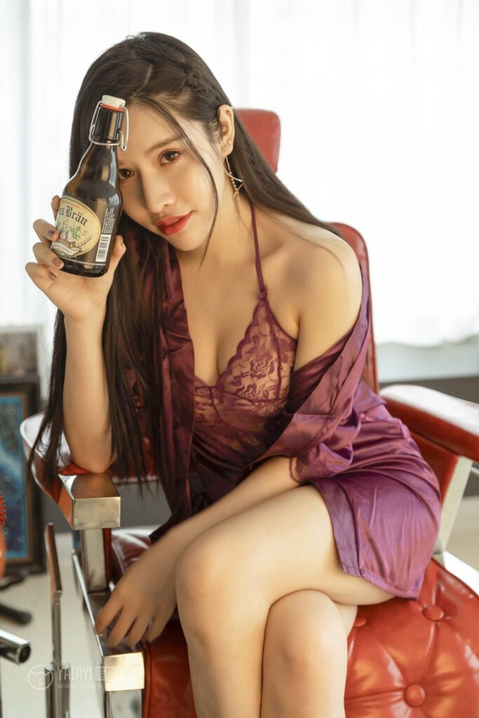 [YALAYI雅拉伊] 2018.12.28 No.153 长腿小姐姐 颖莹 [48P/350MB]插图3