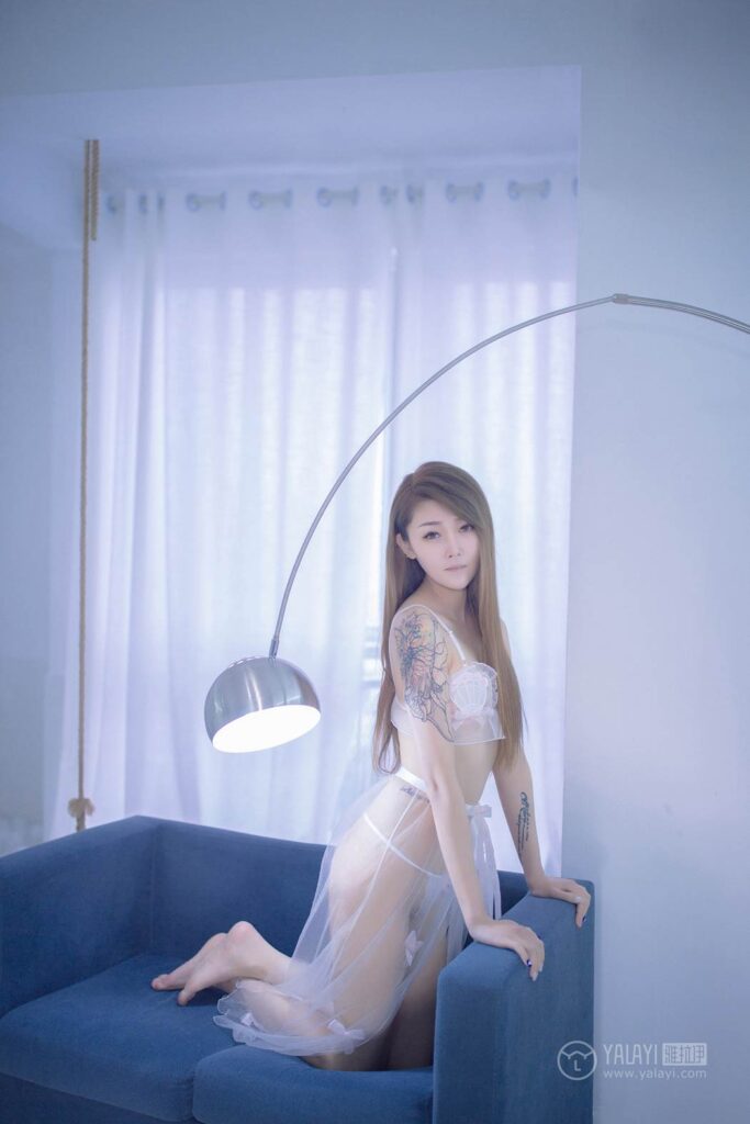 [YALAYI雅拉伊] 2019.01.22 No.172 紫色丁香 张幕希 [44P/295MB]插图1