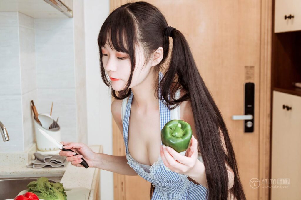 [YALAYI雅拉伊] 2019.03.06 No.204 美味厨娘 小琉 [41P/387MB]插图3