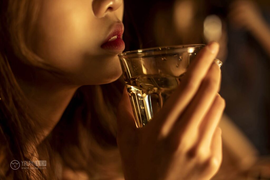 [YALAYI雅拉伊] 2019.03.17 No.216 小情调 钟晴 [49P/472MB]插图3