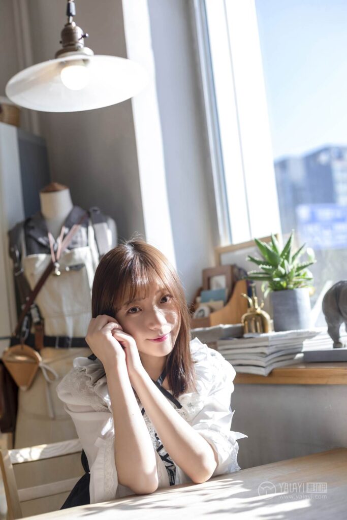 [YALAYI雅拉伊] 2019.03.20 No.219 半糖洛丽塔 刘开心 [44P/316MB]插图2