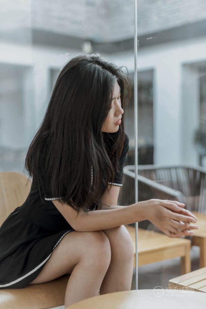 [YALAYI雅拉伊] 2019.04.23 No.255 款款情深 乔妹儿 [44P/443MB]插图3