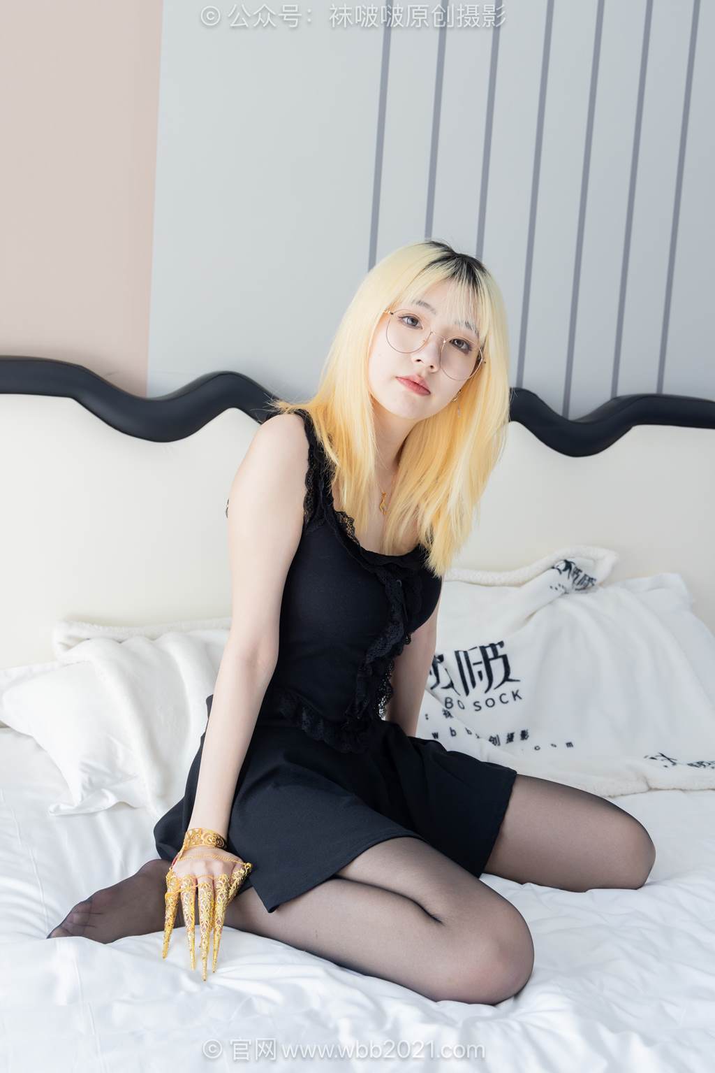 [BoBoSocks袜啵啵]NO.596 小甜豆-高跟鞋、高跟凉鞋、薄黑丝、裸足[200P/1V/8.78GB]-无料摄影圈