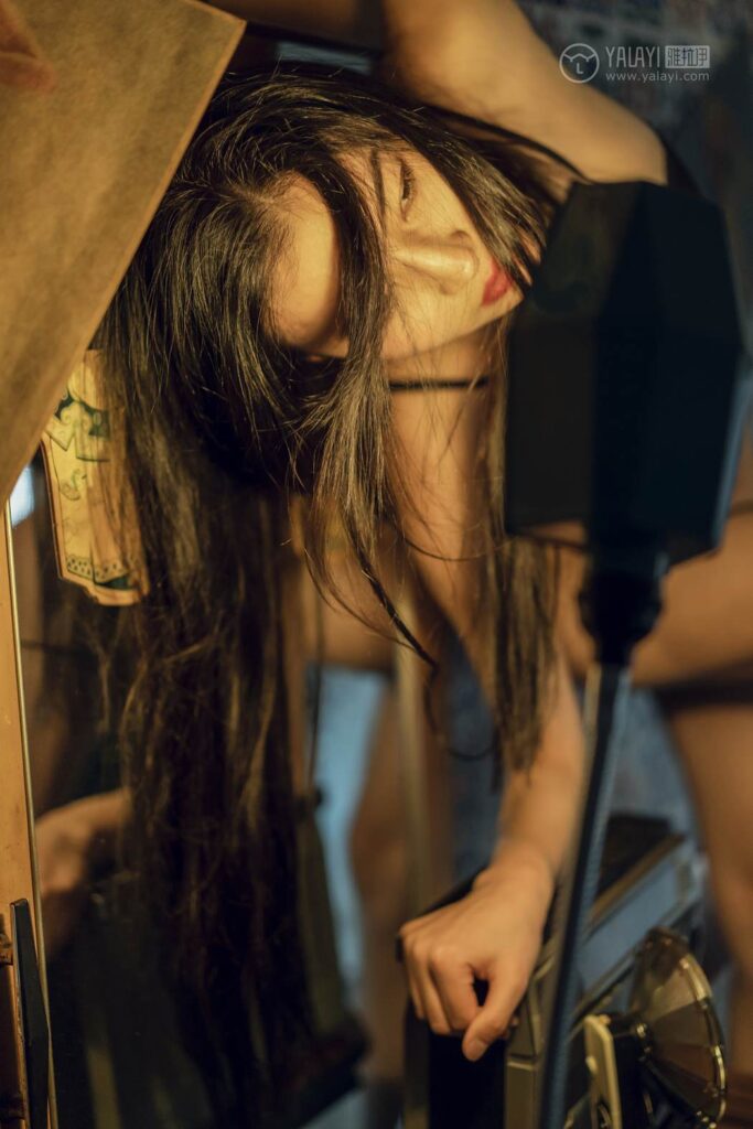 [YALAYI雅拉伊] 2019.06.07 No.302 小竹《挣扎中自我救赎》[43+2P/594MB]插图2