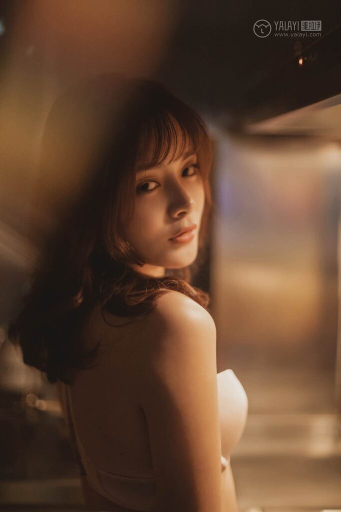 [YALAYI雅拉伊] 2019.06.08 No.301 芷琳《躲在角落里》[41+2P/603MB]插图3