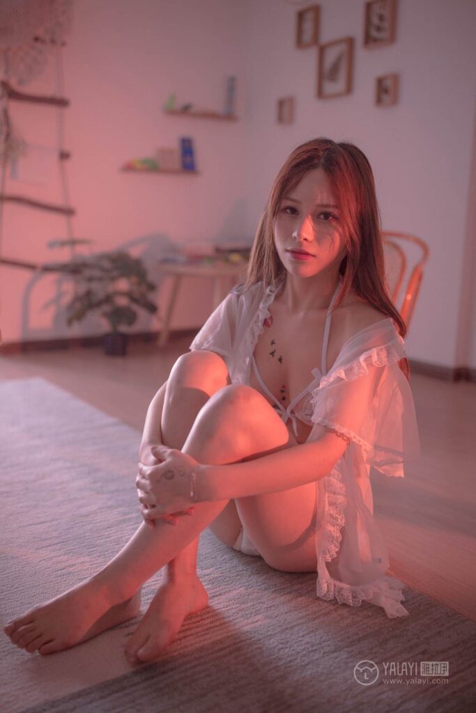 [YALAYI雅拉伊] 2019.07.29 No.353 软玉温香 模特香草 [44P/409MB]插图3