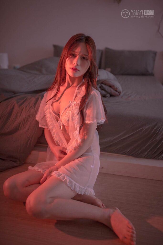 [YALAYI雅拉伊] 2019.07.29 No.353 软玉温香 模特香草 [44P/409MB]插图2