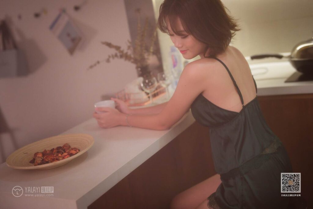 [YALAYI雅拉伊] 2019.09.26 Vol.412 特技小厨娘 良子 [48+1P/1.18G]插图2