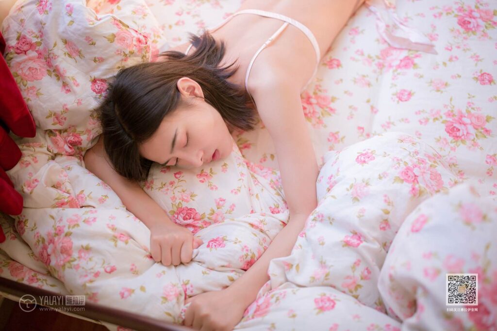 [YALAYI雅拉伊] 2019.11.01 No.447 香闺深处 楚楚 [47P/466MB]插图1