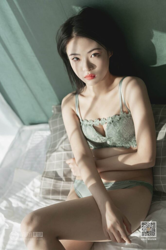 [YALAYI雅拉伊] 2019.12.11 No.487 翡翠女神 含嫣 [49P/579MB]插图3