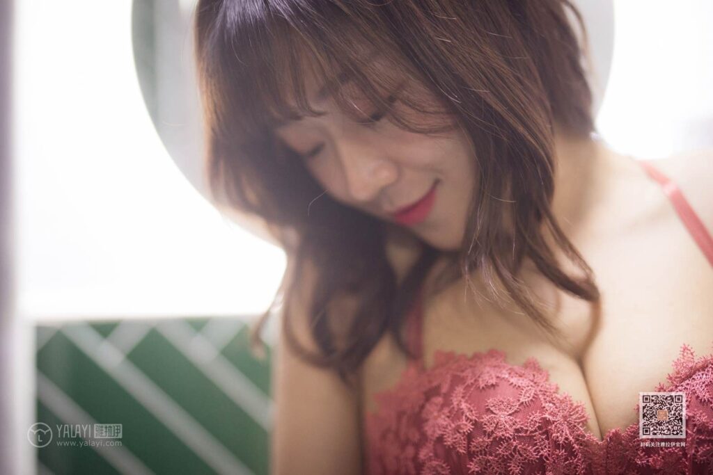 [YALAYI雅拉伊] 2020.02.21 Vol.551 六十六楼往下看 小颖 [47+1P/772MB]插图2