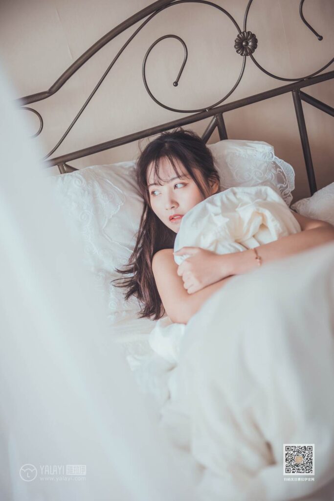 [YALAYI雅拉伊] 2020.03.22 Vol.581 不想起床 唐芯 [43P/499MB]插图3