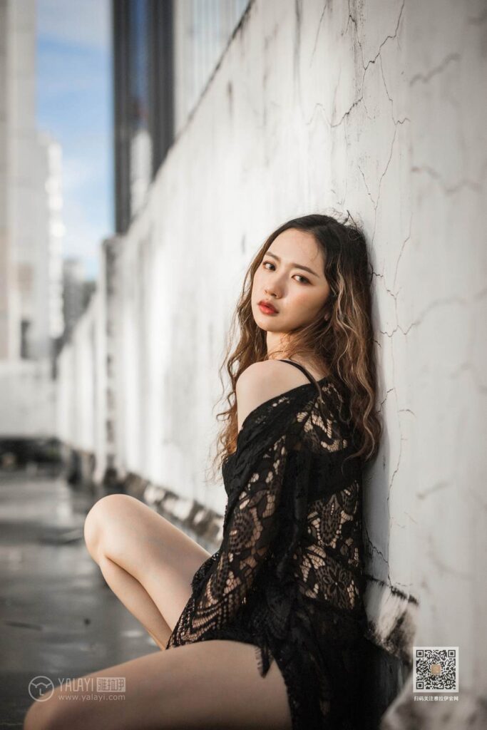 [YALAYI雅拉伊] 2020.03.29 Vol.590 下坠 晓琳 [47P/806MB]插图2