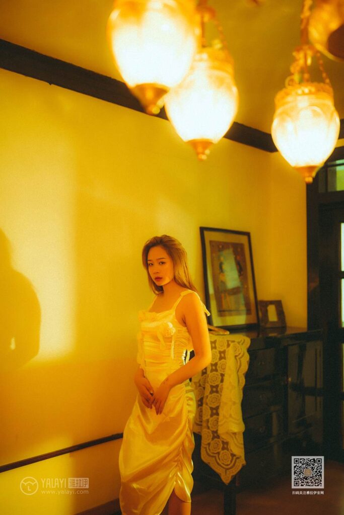 [YALAYI雅拉伊] 2020.04.23 Vol.613 对着暮光呢喃 岳璐璐 [58P/472MB]插图2