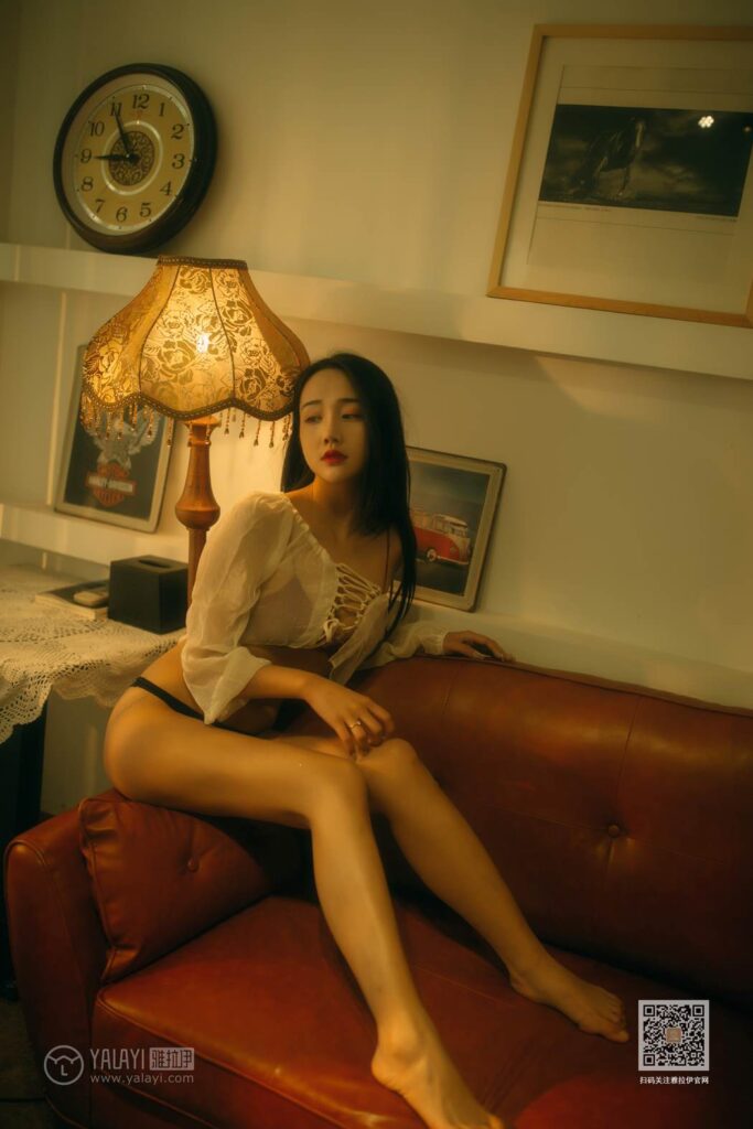 [YALAYI雅拉伊] 2020.05.10 VOL.630 华灯初上 优优 [51P/307MB]插图3