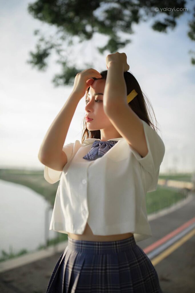 [YALAYI雅拉伊] 2020.07.28 NO.677 枝娅《青春在河畔奔走》[47+1P/399MB]插图3