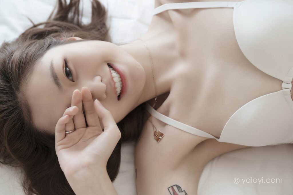 [YALAYI雅拉伊] 2020.09.21 No.705 洁白的少女呀 鸭鸭 [42P/618MB]插图3