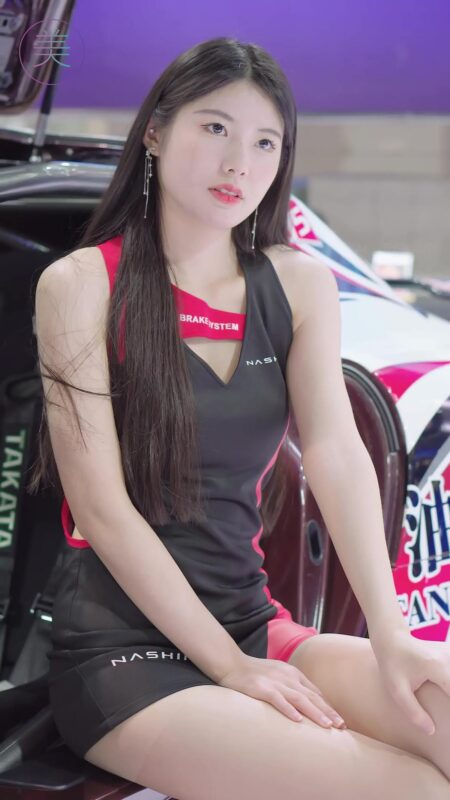 NO.0560 2023 上海AIT改装车展 Auto Salon Racing Model 42[1V/232MB]-无料摄影圈