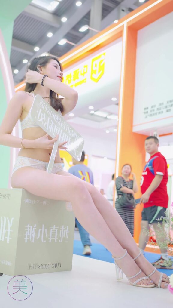NO.0582 2023 深圳SIUF内衣展 #内衣秀 Racing Model 15[1V/309MB]插图1