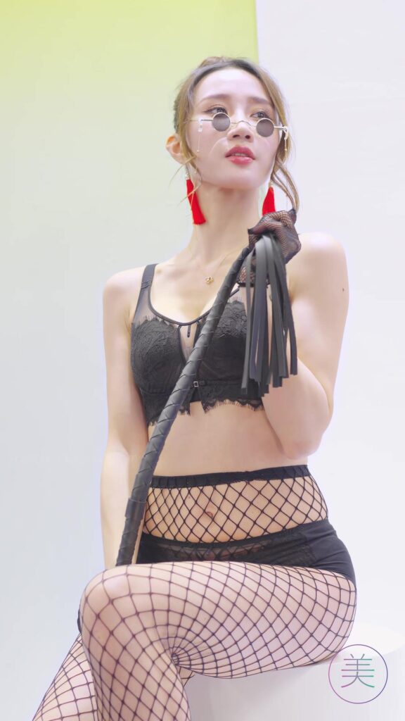 NO.0584 2023 深圳SIUF内衣展 #内衣秀 Racing Model 17[1V/585MB]插图3