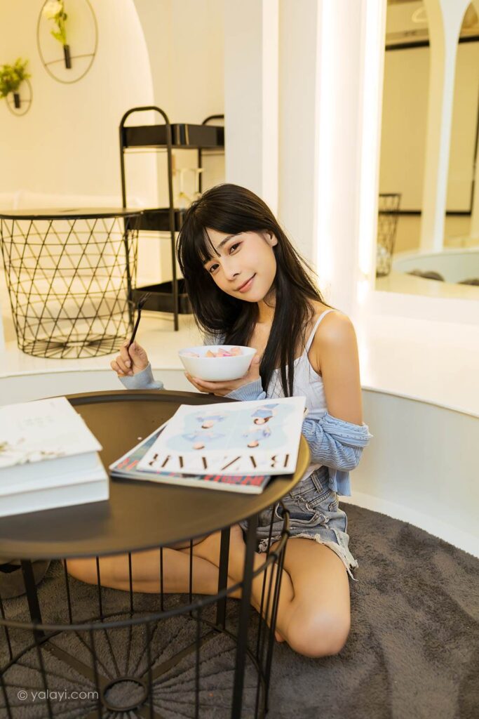 [YALAYI雅拉伊] 2021.08.06 No.825 自由的孤独 佳佳 [42P/324MB]插图2